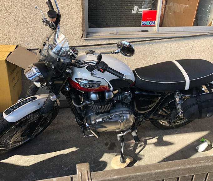 宮城県仙台市からトライアンフを買い取りました。