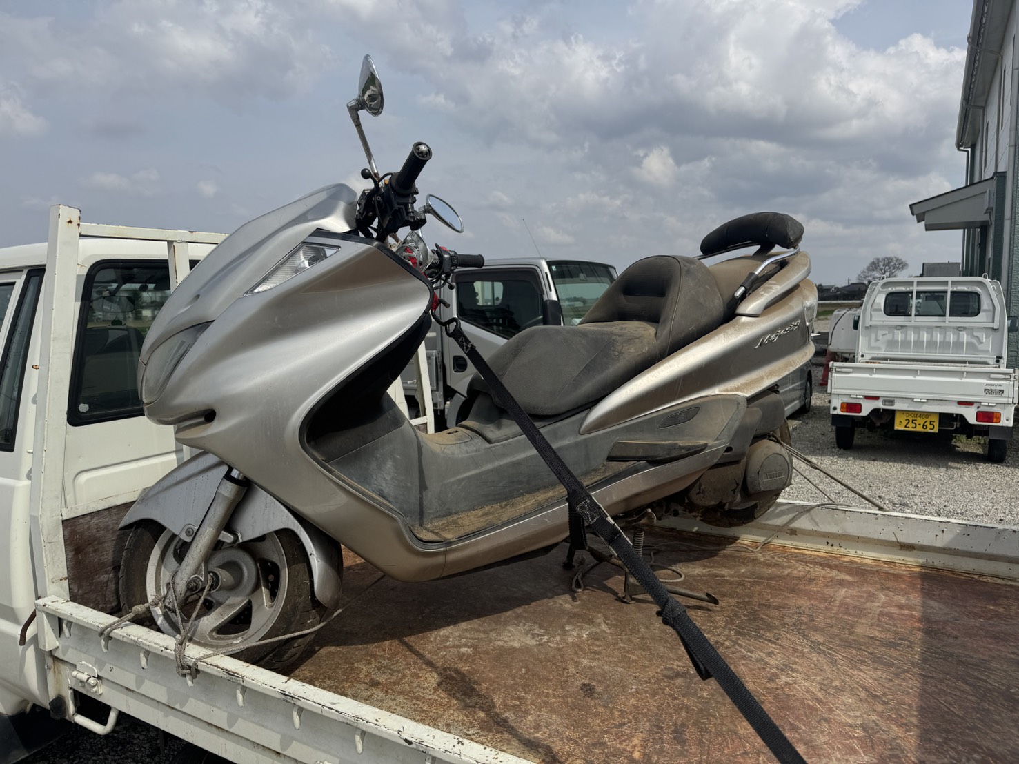 茨城県坂東市よりお客様持ち込み、ヤマハ マジェスティ250Cを無料でお引取致しました。